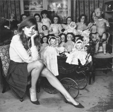 Jean Shrimpton by Terry O’Neill (1964)