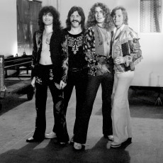 Led Zeppelin by Terry O’Neill (1975)