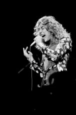 Robert Plant (Led Zeppelin) by Terry O’Neill (1975)