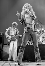 Robert Plant (Led Zeppelin) by Terry O’Neill (1975)