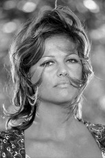 Claudia Cardinale (italian actress) on the film set of THE LEGEND OF FRENCHIE KING by Terry O'Neill (1971)
