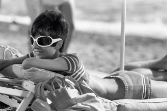 Audrey Hepburn on set of the TWO FOR THE ROAD by Terry O’Neill (1967)
