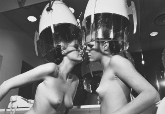 Patti Hansen, Winnie Hollman by Helmut Newton (1976)