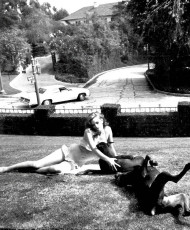 Lisa Taylor by Helmut Newton (1977)