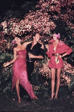 Cheryl Tiegs, Rene Russo by Helmut Newton (1974)