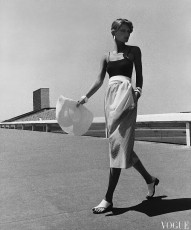 Cheryl Tiegs by Kourken Pakchanian (1973)