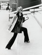 Cheryl Tiegs by Kourken Pakchanian (1973)