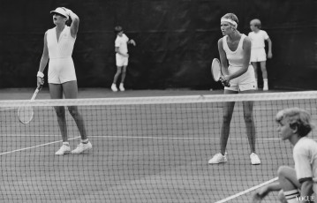 Karen Graham, Susan Schoenberg by Kourken Pakchanian (1972)