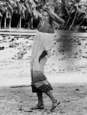 Christie Brinkley by Kourken Pakchanian (1977)