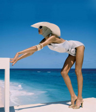 Apollonia Van Ravenstein by Norman Parkinson (1971)