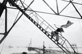 Jerry Hall by Norman Parkinson (1975)