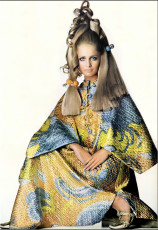 Sue Murray by Irving Penn (1967)