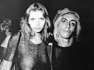 Bebe Buell, Iggy Pop by Anton Perich (1973)