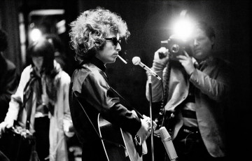 Bob Dylan by Jean-Marie Perier (1966)
