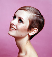 Twiggy by Paul Popper (1967)