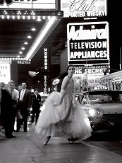 Fashion shot by Rico Puhlmann, Times Square, New York 1960