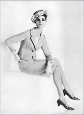 Wilhelmina Cooper by Karen Radkai (1961)