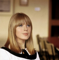 Marianne Faithfull by David Redfern (1965)