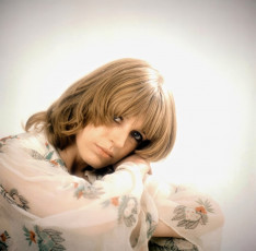 Marianne Faithfull by David Redfern (1975)