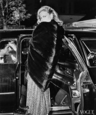 Lisa Taylor by Bob Richardson (1976)