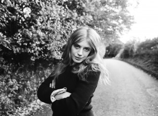 Marianne Faithfull by Bill Rowntree (1971)