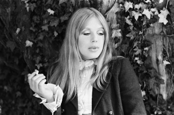 Marianne Faithfull by Bill Rowntree (1971)