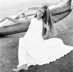 Veruschka by Franco Rubartelli (1966)