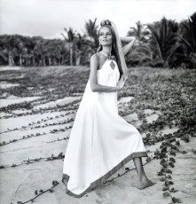 Veruschka by Franco Rubartelli (1966)