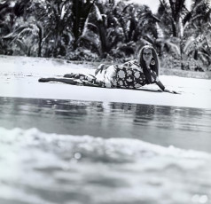 Veruschka by Franco Rubartelli (1966)