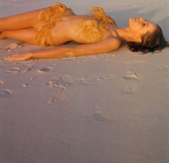 Veruschka by Franco Rubartelli (1966)