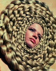 Veruschka by Franco Rubartelli (1967)
