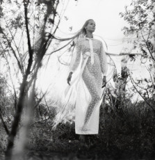 Veruschka by Franco Rubartelli (1968)