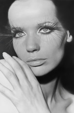 Veruschka by Franco Rubartelli (1968)
