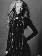 Veruschka by Franco Rubartelli (1969)