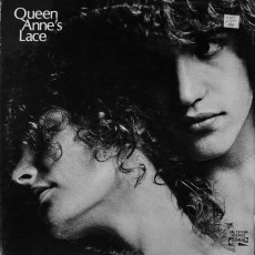 Queen Anne's Lace / QUEEN ANNE'S LACE (1969) - photo by Francesco Scavullo