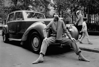 Peggy Moffitt by Jerry Schatzberg (1964)