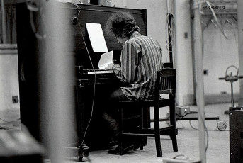 Bob Dylan by Jerry Schatzberg (1965)