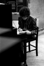 Bob Dylan by Jerry Schatzberg (1965)