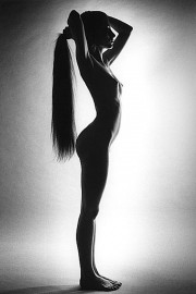 Silhouette nue de profil, Paris by Jeanloup Sieff (1974)