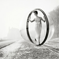Simone dAilencourt (Bubble, After Delvaux, Paris) by Melvin Sokolsky (1963)