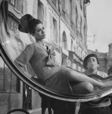 Simone d’Ailencourt (Bubble, Serenade Breath, Paris) by Melvin Sokolsky (1963)