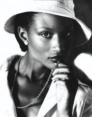 Beverly Johnson by Bob Stone (1973)
