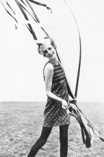 Twiggy by Ronald Traeger (1967)