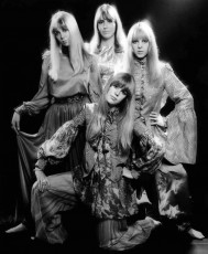 Pattie Boyd, Cynthia Lennon, Maureen Starkey, Jenny Boyd by Ronald Traeger (1967)