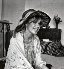 Marianne Faithfull by Michael Ward (1967)