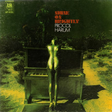 Procol Harum / SHINE ON BRIGHTLY (USA, 1968) - photo by Guy Webster