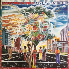 Earth, Wind & Fire / LAST DAYS AND TIME (1972) - artwork by Mati Klarwein