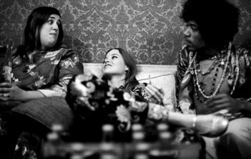 Cass Elliot, Michelle Phillips, Jimi Hendrix / 1967