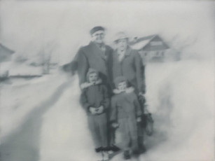 Family in the Snow / 1966