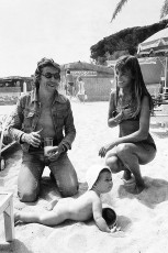 Jane Birkin and Serge Gainsbourg w. daughter Charlotte Gainsbourg / 1972